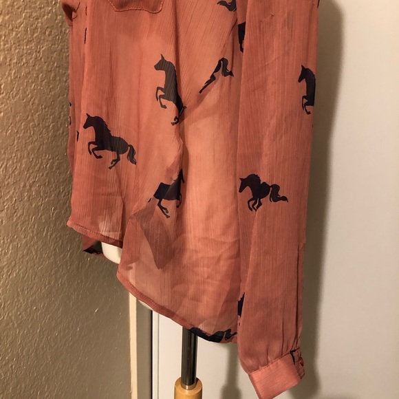 NEW Forever 21 button up blouse with horse patterns - Picture 4 of 11